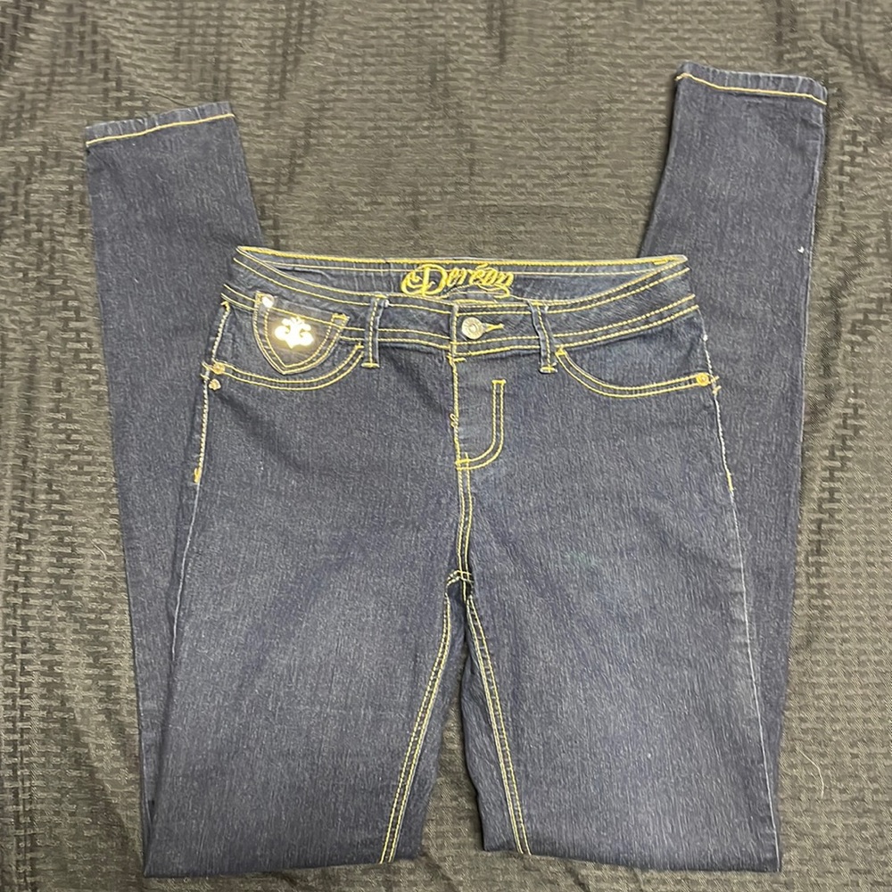 Vintage Dereon Gold Trim Stretchy Jeans with Rhinestone in front Size 7/8